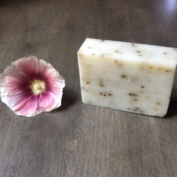 Organic PEPPERMINT CANDY cold press bar soap - Picture 3 of 8